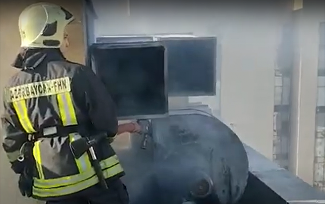 bakida-yasayis-binasinda-yangin