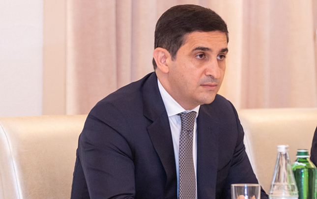 nazir-qobustanda-vetendaslari-qebul-edecek