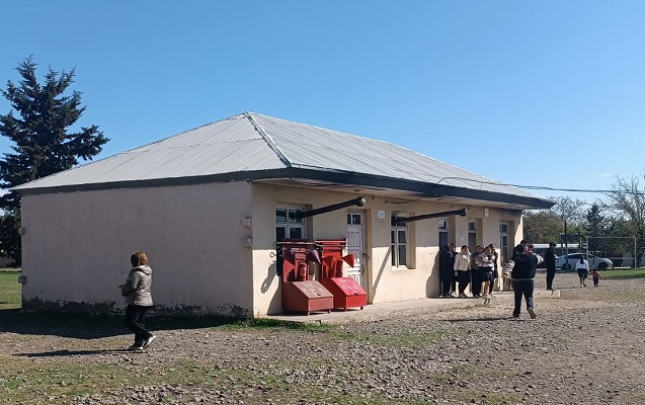 tovuzda-mektebde-sagirdler-qazdan-zeherlendi