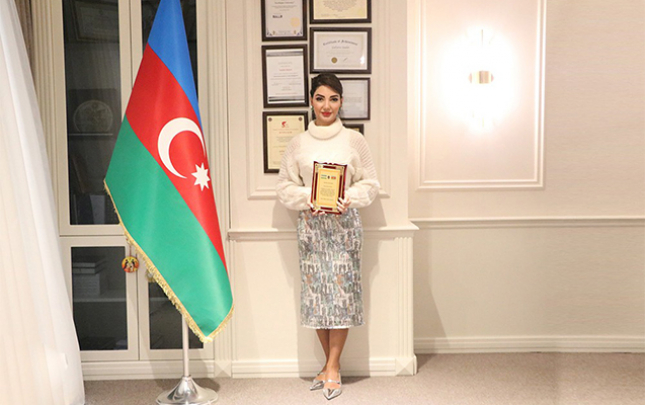 azerbaycan-universitetinin-rektoru-fexri-professor-adina-layiq-goruldu