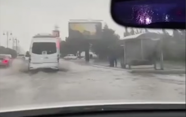 bakida-yollarda-hereket-cetinlesdi