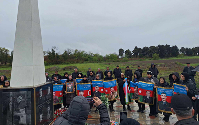 sehid-oldugu-yerde-abidesi-ucaldildi