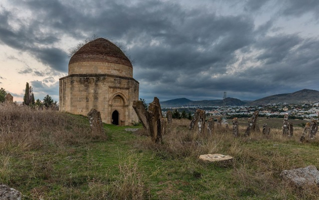 yeddi-gumbezde-29-yasli-qadin-olduruldu