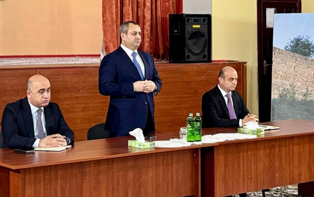 icra-bascisinin-gorusleri-davam-edir