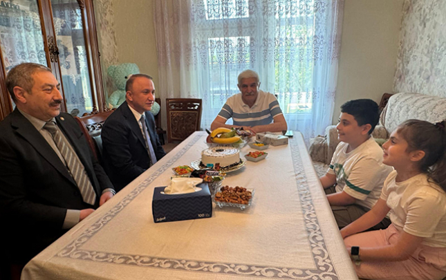 nerimanovda-sehidin-qalib-ovladlari-ile-gorus-kecirildi
