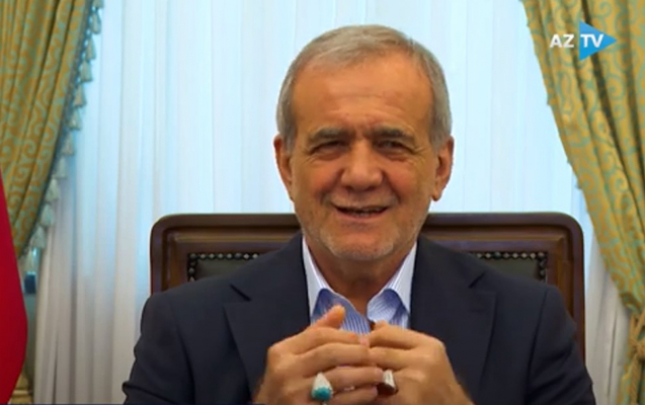 iran-prezidenti-azerbaycanlilar-ucun-heyderbabaya-salami-dedi