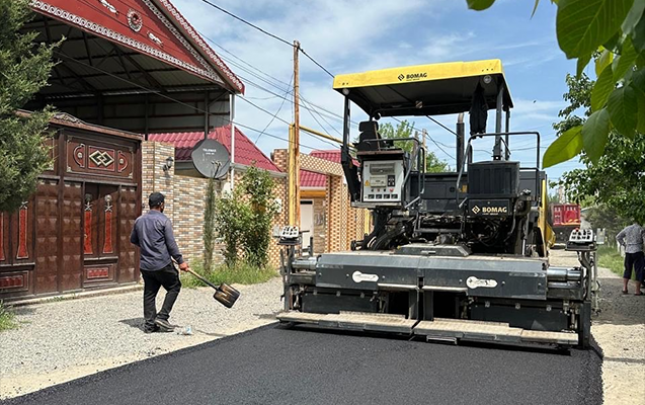 beyleqanin-eliaga-vahid-kucesinde-asfaltlanma-isleri-basa-catdirildi