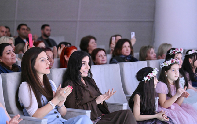 opera-festivalinda-leyla-eliyevanin-seirlerine-bestelenmis-mahnilar-ifa-edildi