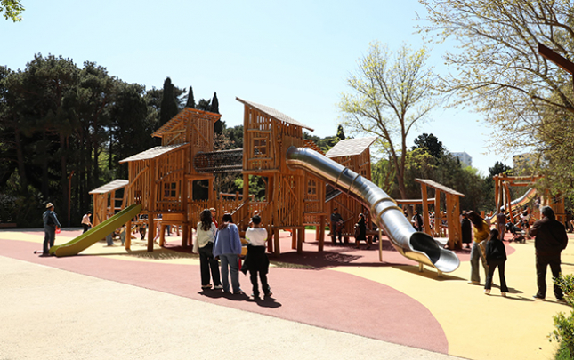 birlik-emekdaslari-aile-uzvleri-ile-nebatat-baginda