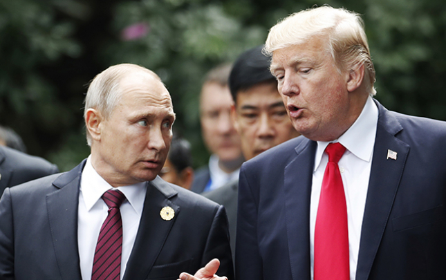 bir-saat-da-putinle-danisdi
