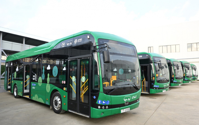 wuf13-istirakcilari-ucun-xususi-avtobus-fealiyyete-basladi