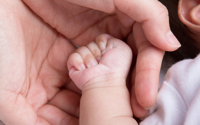 bogazinda-qida-qalan-2-ayliq-korpe-oldu