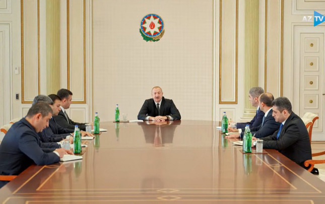 prezidentin-icra-bascilari-ile-gorusunun