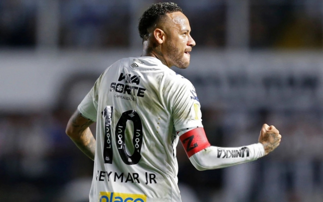 neymar-3-il-sonra-het-trik-etdi