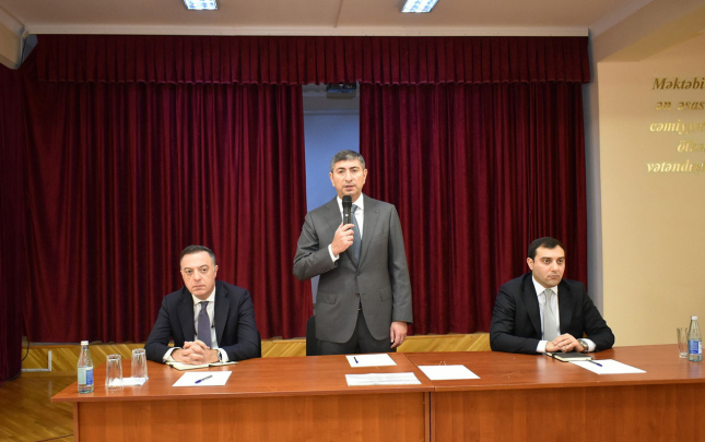 icra-bascisi-erazide-sakinlerle-gorusdu