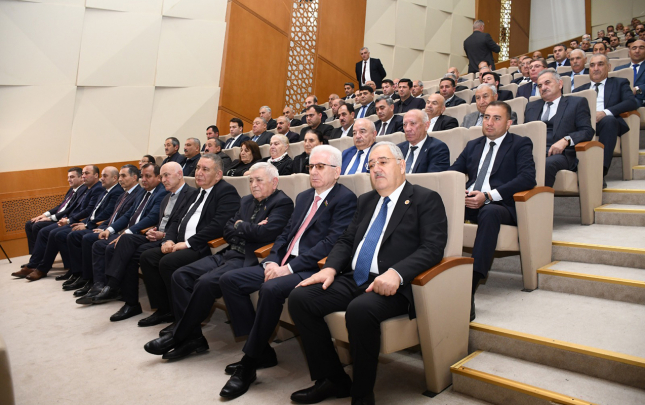 agdamda-qedir-rustemovun-anadan-olmasinin-90-illiyi-qeyd-edildi