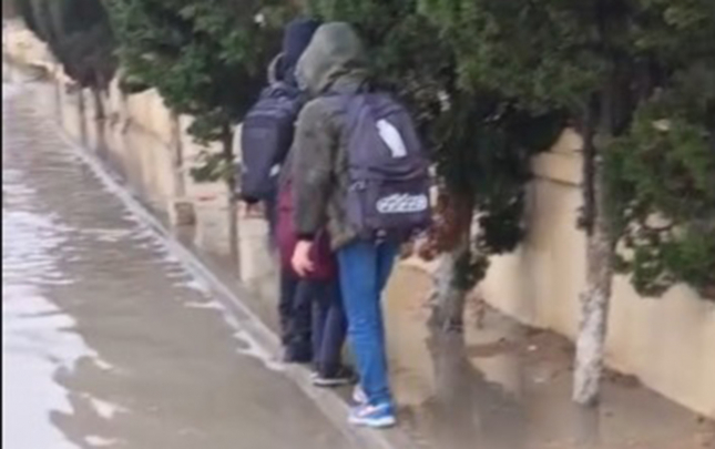 bakida-azyasli-yagisa-gore-xestexanaliq-oldu