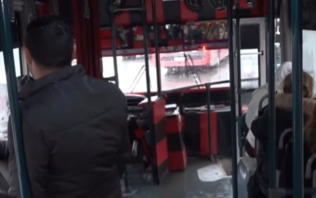 qiymetler-qalxir-amma-avtobuslar-berbad-veziyyetdedir