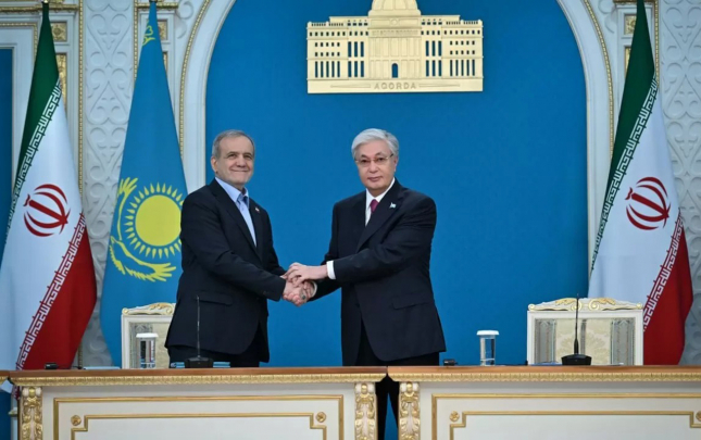 pezeskian-tokayevle-gorusdu