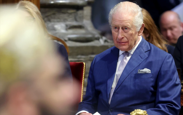 kral-xalqa-muracietinde-ne-danisib