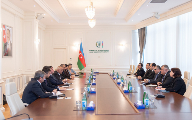 nazir-ictimai-suranin-yeni-uzvleri-ile-gorusdu