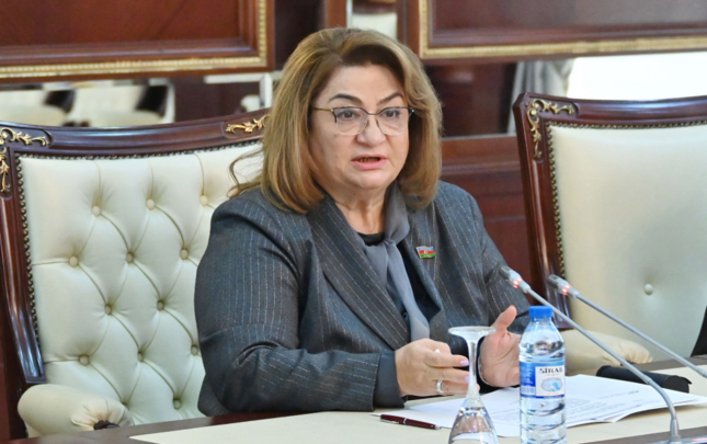 aileye-destek-olmaq-kisini-hormetden-salmir