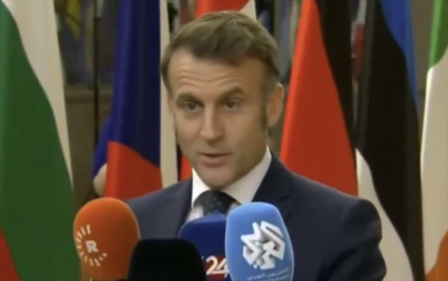 makron-jurnalistlere-esebilesdi