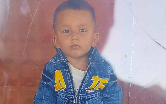 2-yasli-usaq-kanalizasiya-quyusuna-dusub-oldu