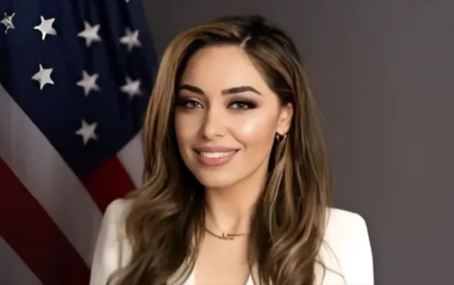 iran-esilli-qadin-abs-de-yuksek-vezifeye-teyin-edildi