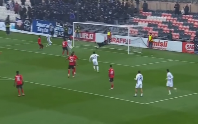 qarabagin-futbolcusu-5-il-sonra-qol-vurdu