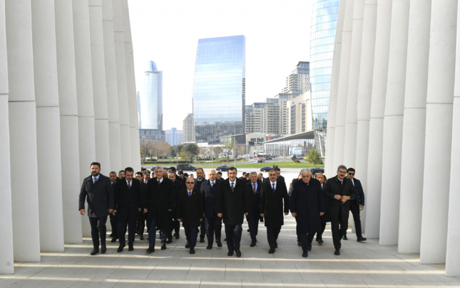 cevdet-yilmaz-zefer-parkinda