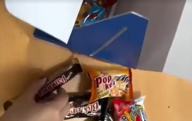 muellimlere-verilen-bayram-sovqati-muzakire-yaratdi