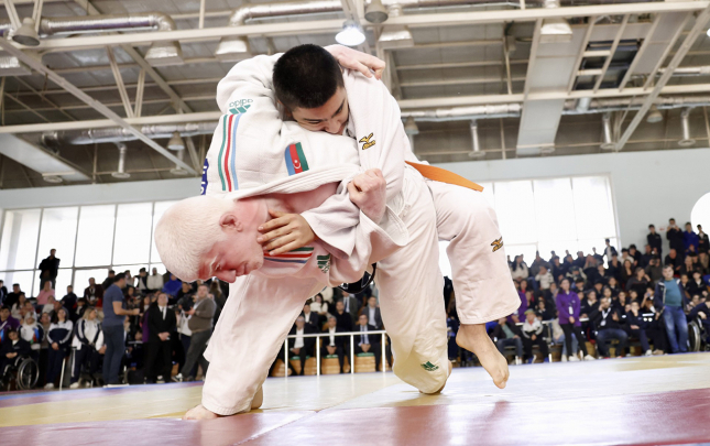 azercellin-desteyi-ile-novbeti-usaq-paralimpiya-oyunlari-kecirilib