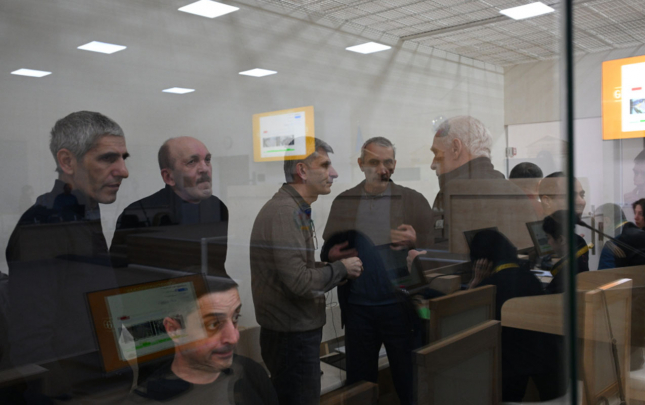 arayikgilin-mehkemesi-son-soz-cixislari-ile-davam-etdirilib