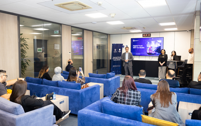 media-numayendeleri-ucun-kibermaariflendirme-telimi-kecirildi