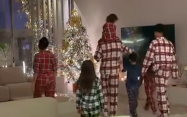 ronaldo-milad-bayramini-evde-qeyd-etdi