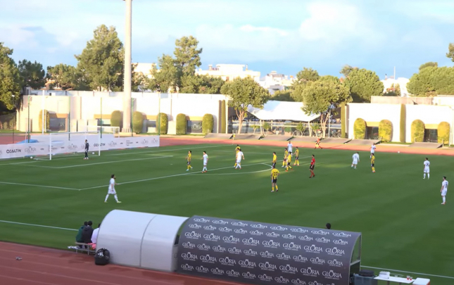 montiel-neftciye-bele-qol-vurdu