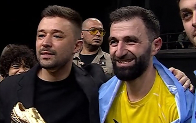 azerbaycanli-futbolcu-turnirin-en-deyerli-oyuncusu-secildi