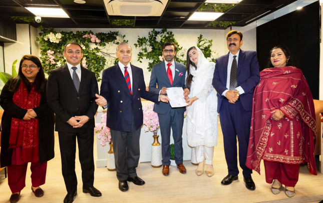 sahbaz-serif-olkesinin-ilk-asan-xidmet-merkezinin-acilisinda