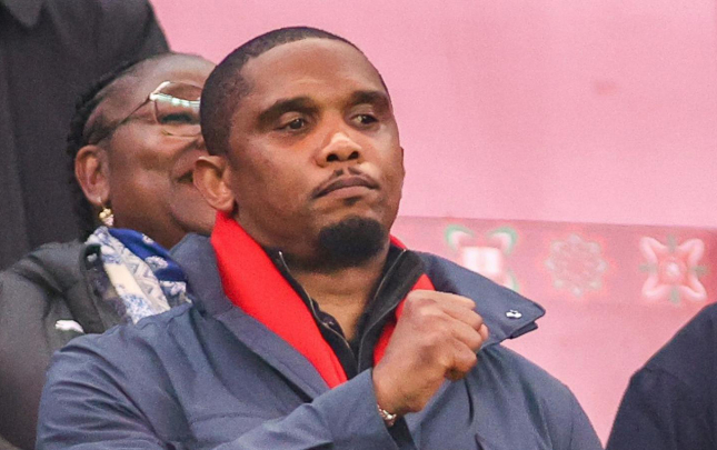 samuel-eto-bakiya-geldi