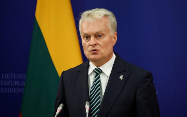 litva-prezidenti-siginacaga-kocuruldu