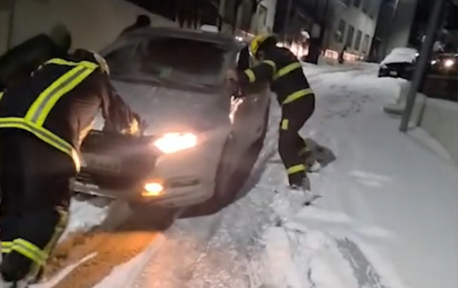 xankendi-ve-kerkicahanda-masinlarda-komeksiz-qalanlar-xilas-olundu