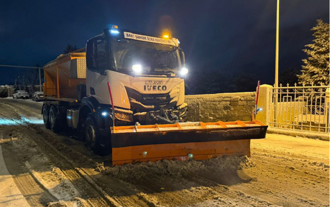 baki-yollari-qardan-temizlenir