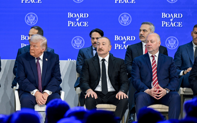 prezident-davosda-sulh-surasi-ile-bagli-tedbirde-istirak-etdi