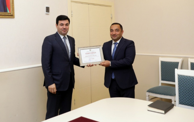 semseddin-xanbabayevin-kadri-olan-muavin-isden-cixarildi