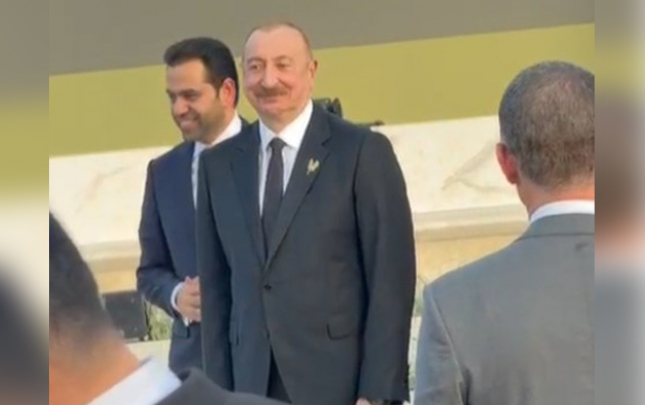 ilham-eliyev-mukafatin-teqdimolunma-merasimine-bele-geldi