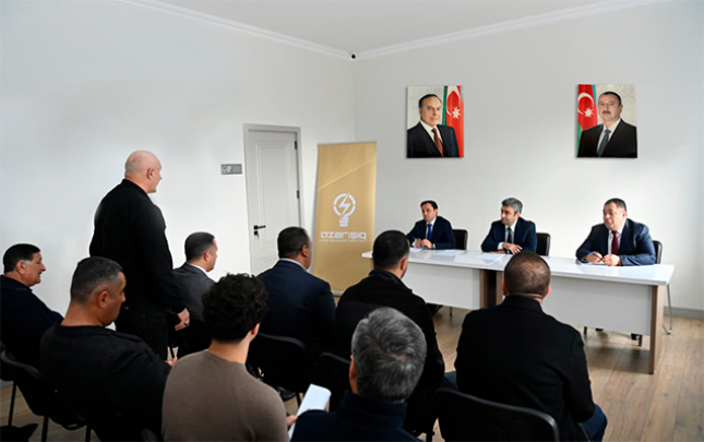 azerisiq-numayendeleri-xankendide-sahibkarlarla-gorusdu