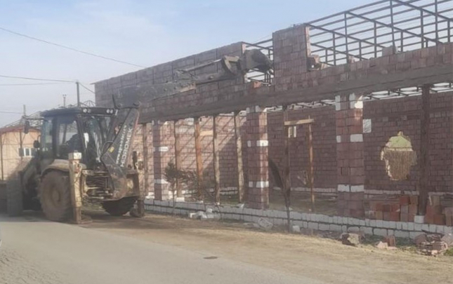 fuzulide-qanunsuz-tikili-sokuldu