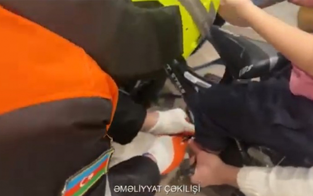 4-yasli-usagin-ayagi-velosipedin-pedalina-ilisdi