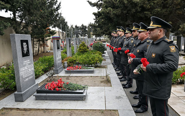 mubariz-ibrahimovun-mezari-ziyaret-olundu